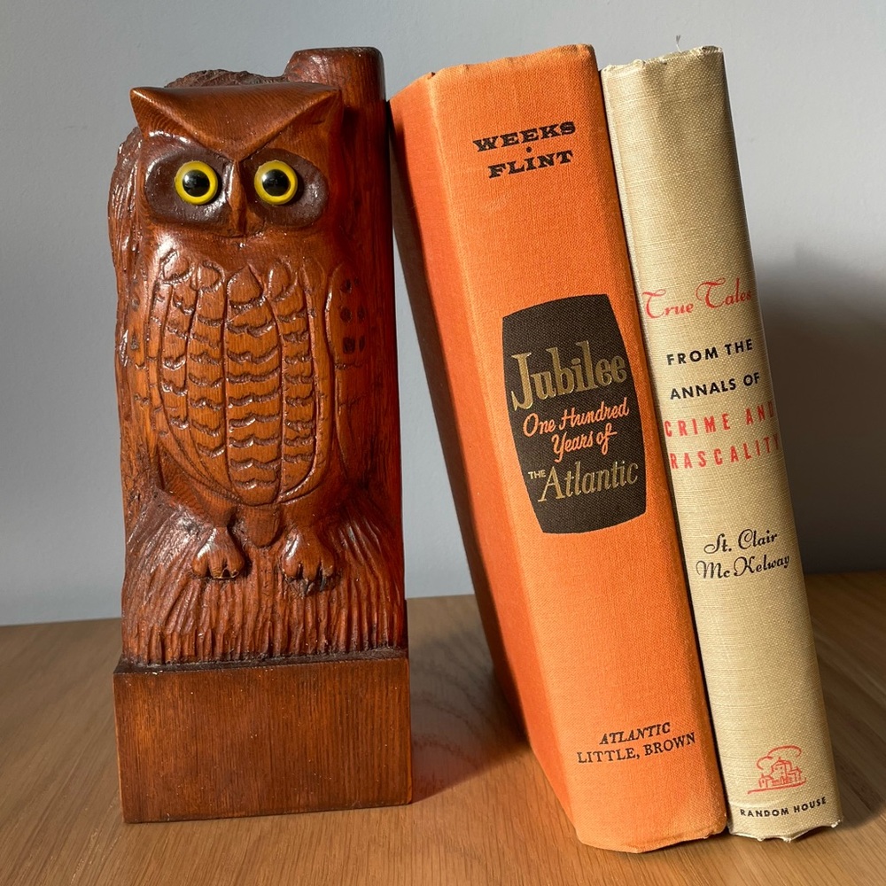 VINTAGE Mid-century Carved Wooden Owl Statue with Yellow Eyes - Picture 2 of 11